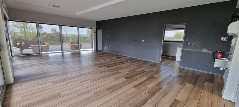 Immeuble - 244 m² - 12 pièces