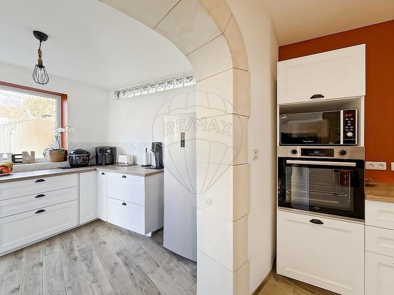 Maison - 140 m² - 5 pièces