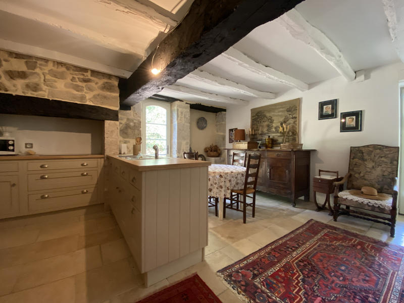 Maison - 414 m² - 15 pièces