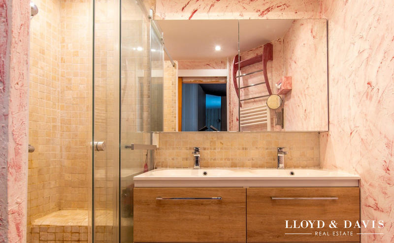 Maison ancienne - 300 m² - 10 pièces