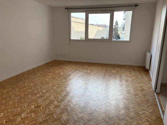 Studio - 32 m² - 1 pièce