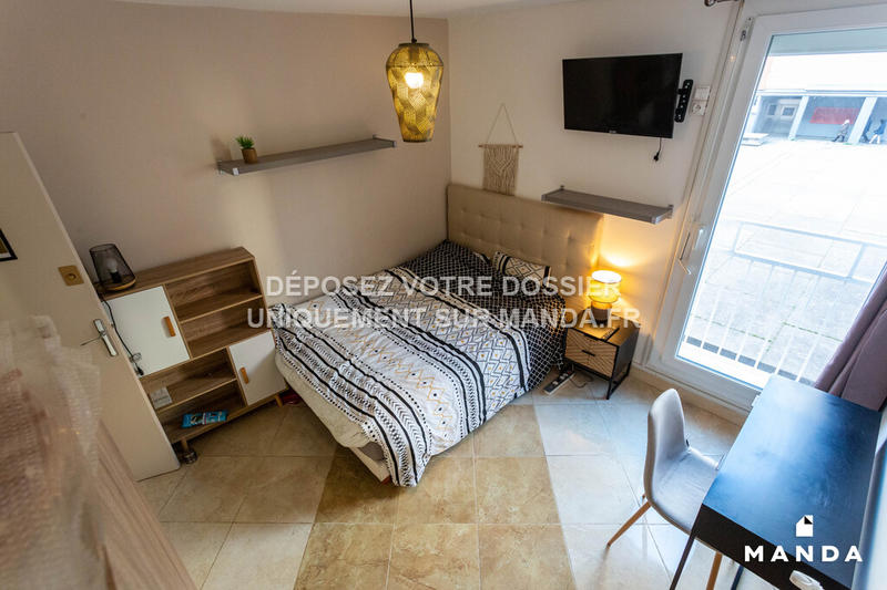 Chambre - 10 m² - 4 pièces