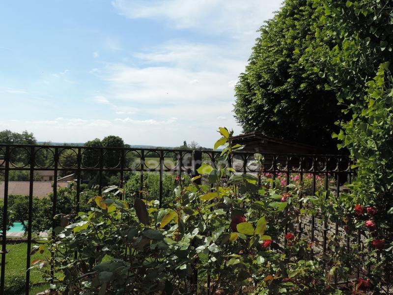 Maison - 214 m² - 6 pièces