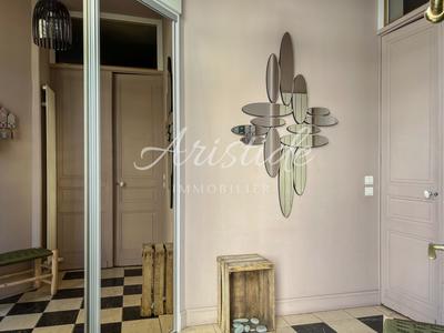 Loft - 124 m² - 5 pièces