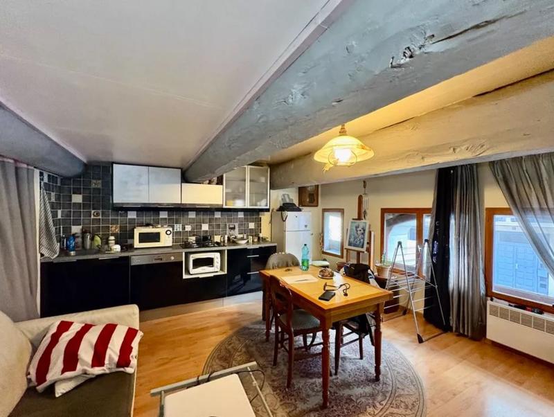 Appartement - 350 m² - 8 pièces