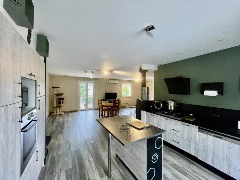 Maison - 140 m² - 6 pièces