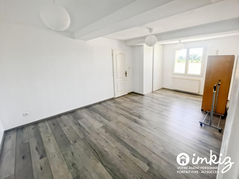 Maison - 193 m² - 8 pièces