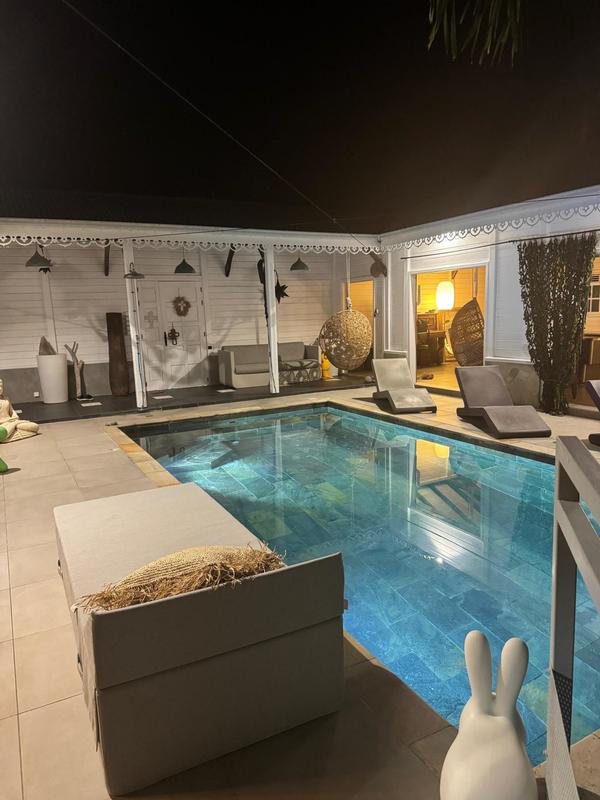 Maison - 140 m² - 5 pièces