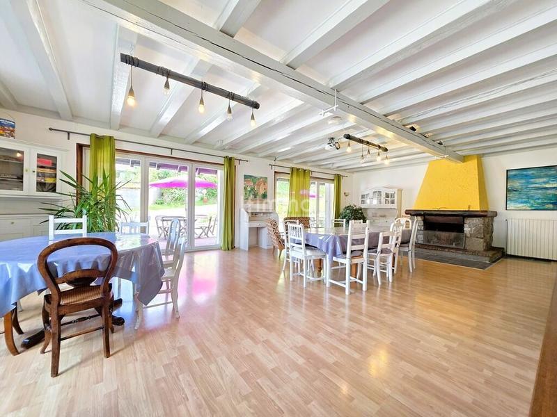 Maison - 500 m² - 14 pièces