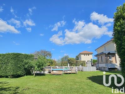 Maison - 162 m² - 5 pièces