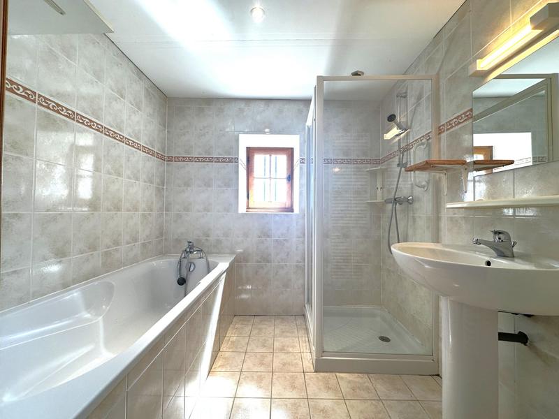 Maison traditionnelle - 145 m² - 6 pièces