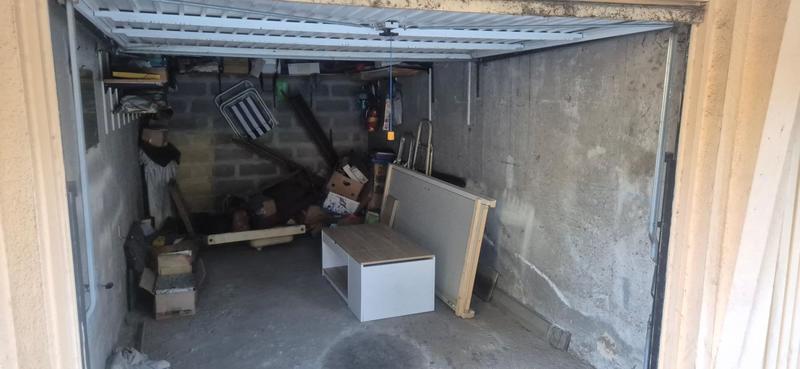 Garage - 13 m²