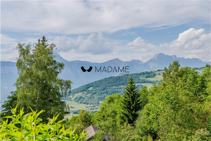 Maison - 200 m² - 8 pièces