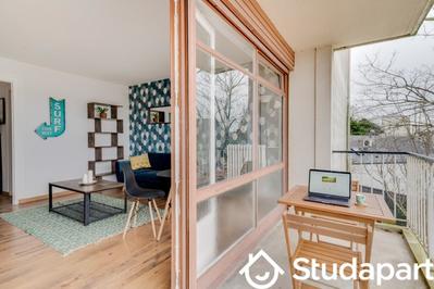 Chambre - 9 m² - 1 pièce