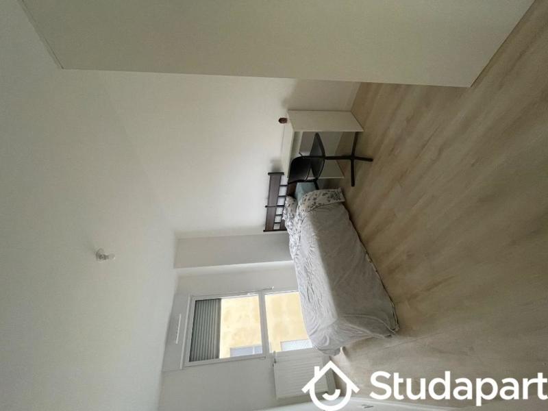 Chambre - 9 m² - 1 pièce