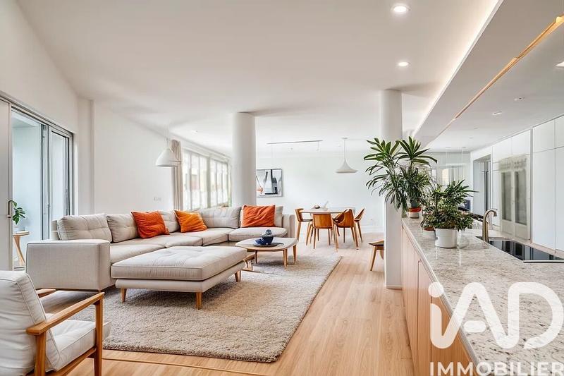 Maison - 165 m² - 8 pièces