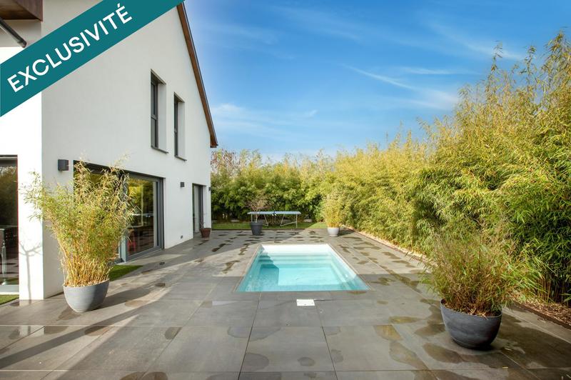 Maison - 240 m² - 10 pièces