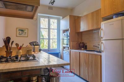 Maison ancienne - 460 m² - 12 pièces