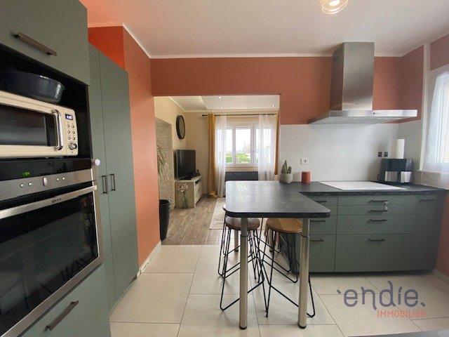 Maison - 146 m² - 6 pièces