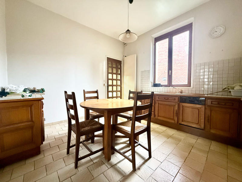 Maison - 200 m² - 5 pièces