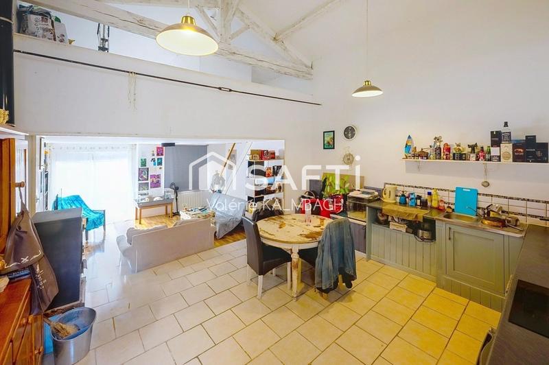 Maison - 250 m² - 9 pièces