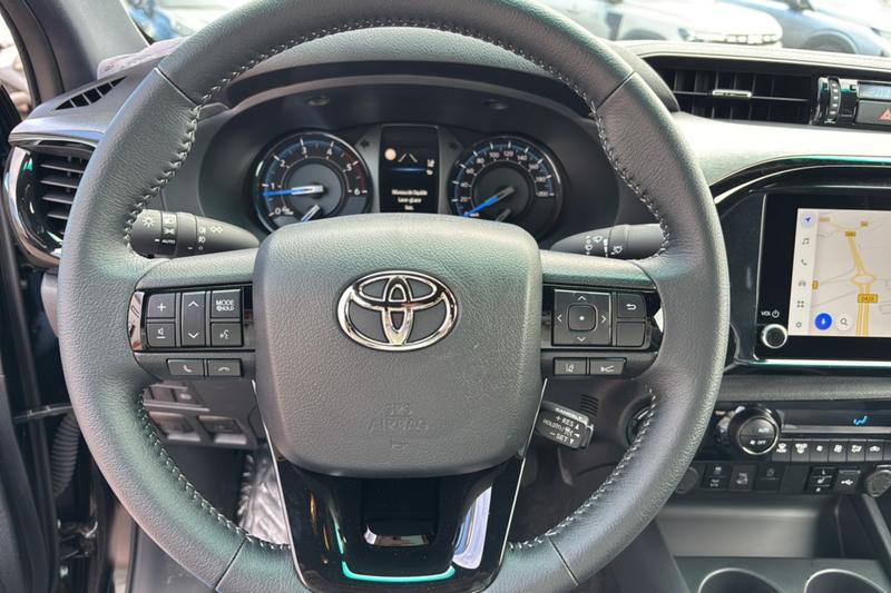 Toyota Hilux X-Tra d-4d 204 Bva Invinc