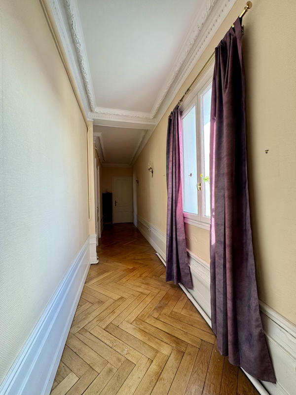 Appartement - 122 m² - 5 pièces