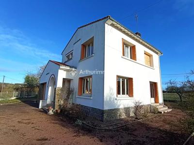 Maison - 109 m² - 6 pièces