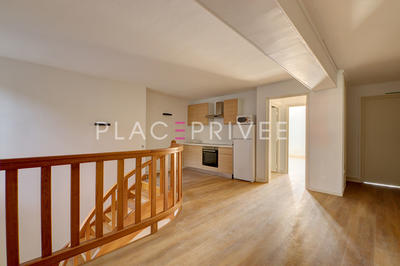 Bureau - 20 m² - 5 pièces