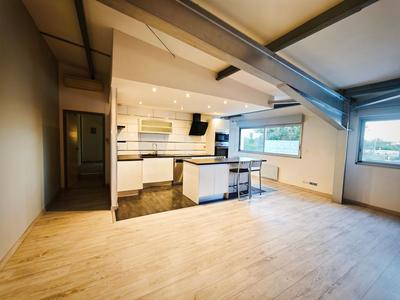 Bureau - 79 m² - 2 pièces