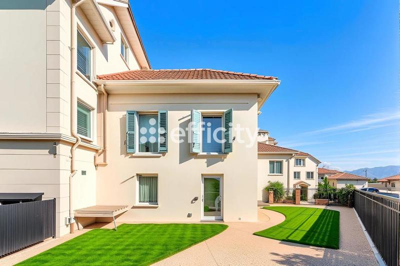 Appartement - 85 m² - 4 pièces