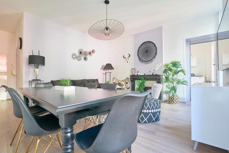 Appartement - 88 m² - 5 pièces