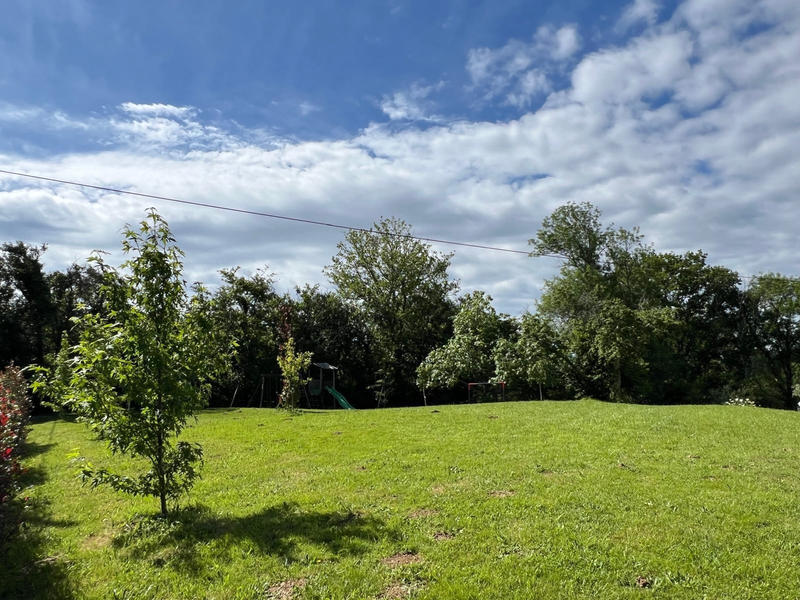 Maison - 260 m² - 9 pièces