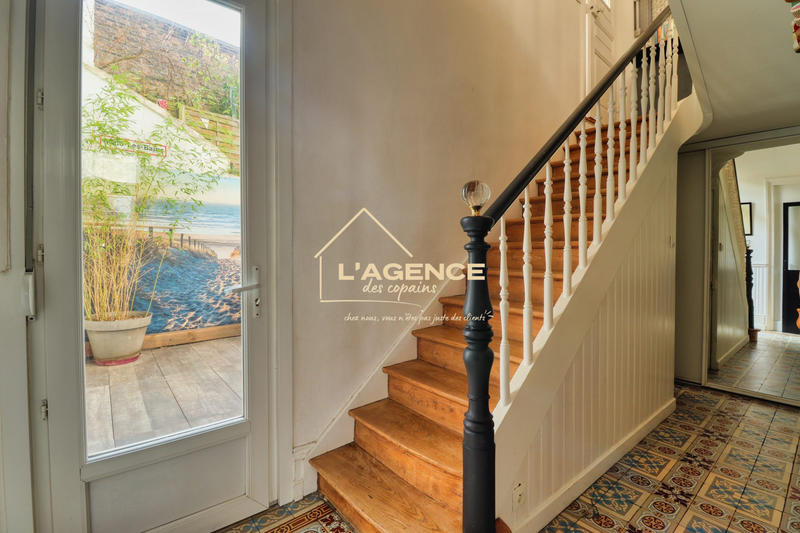 Maison - 160 m² - 7 pièces