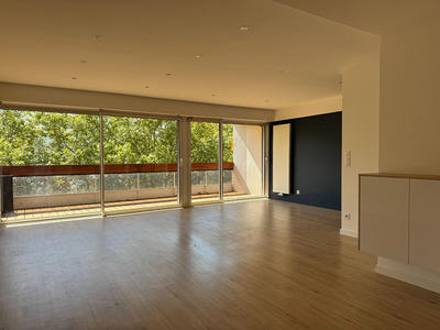 Appartement - 85 m² - 3 pièces