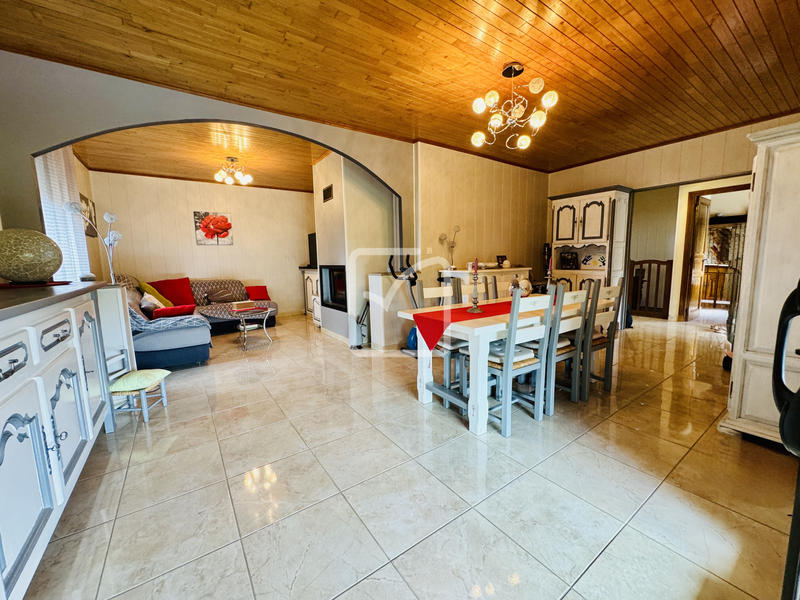 Maison - 135 m² - 6 pièces