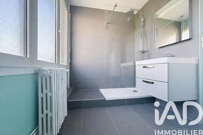 Appartement - 121 m² - 6 pièces