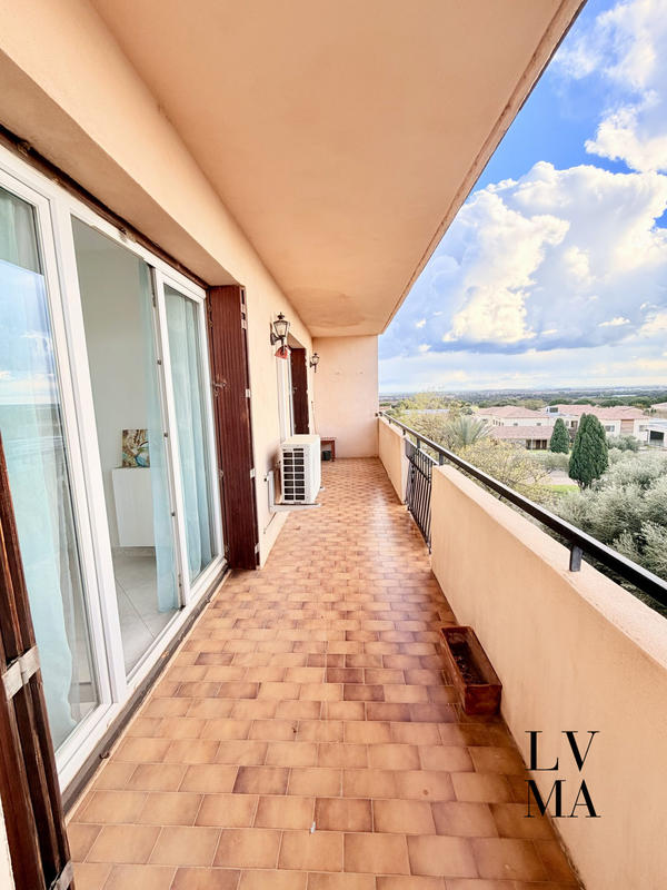 Appartement - 82 m² - 3 pièces