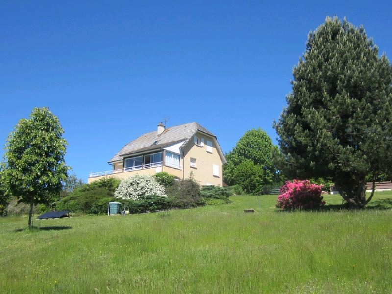 Maison - 181 m² - 8 pièces