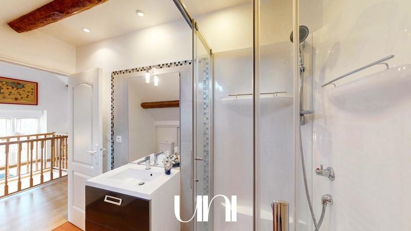 Maison - 400 m² - 7 pièces