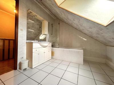 Pavillon - 94 m² - 5 pièces