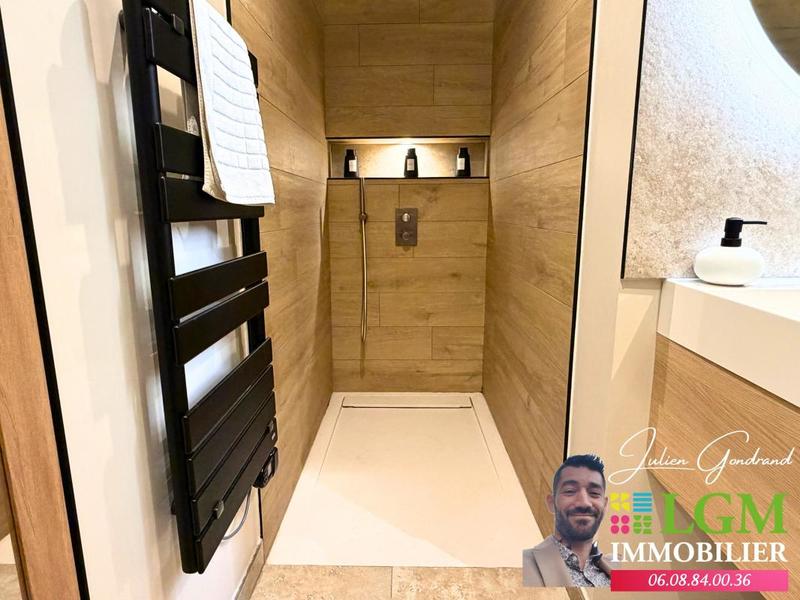 Loft - 63 m² - 4 pièces