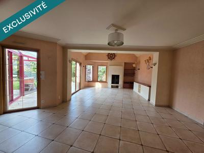 Maison - 174 m² - 6 pièces