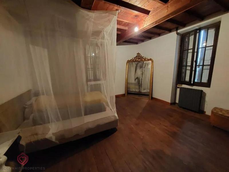 Maison de maîtres - 150 m² - 6 pièces