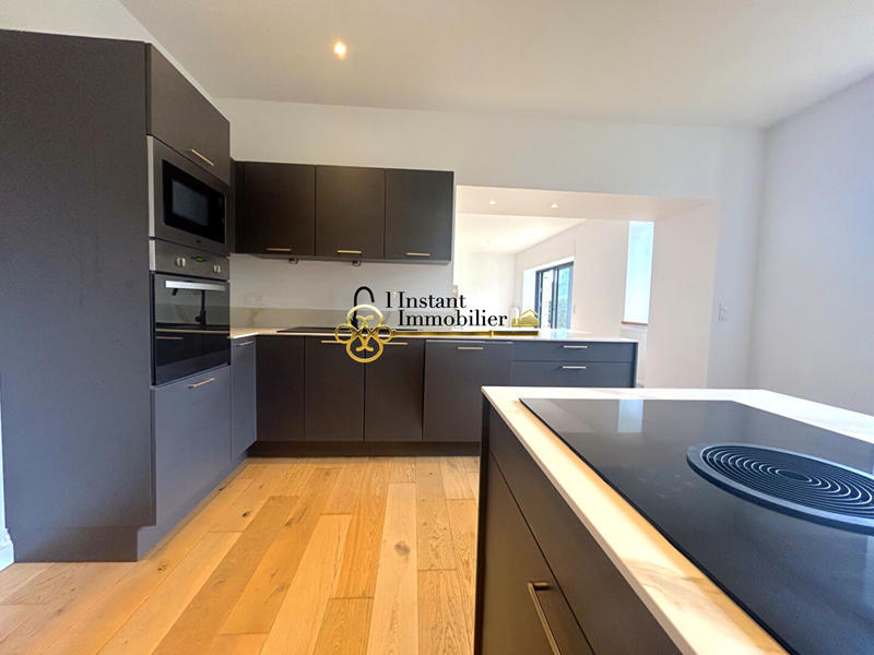 Maison - 102 m² - 5 pièces