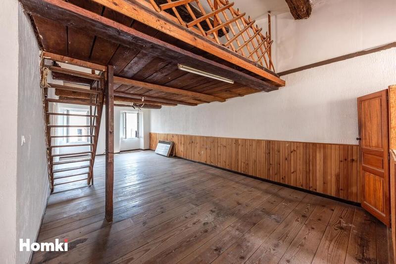 Immeuble - 193 m² - 6 pièces