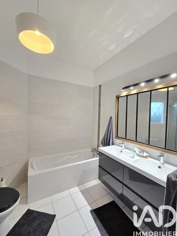 Maison - 163 m² - 6 pièces