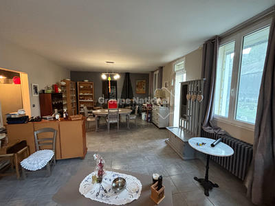 Maison - 140 m² - 5 pièces