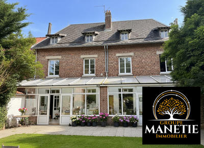 Maison - 248 m² - 11 pièces