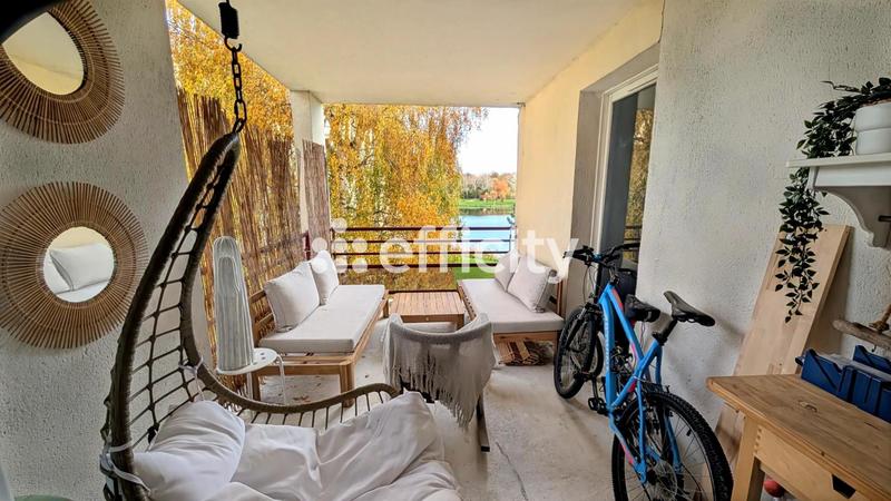 Appartement - 90 m² - 4 pièces